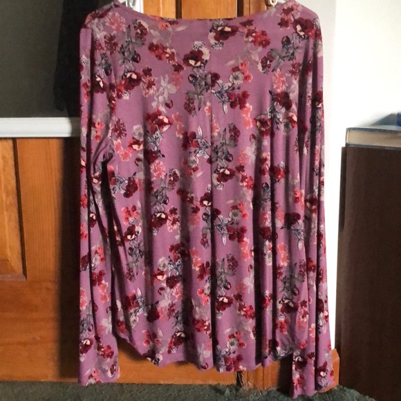 Purple Flower Blouse - Picture 2 of 3